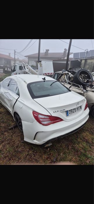 MERCEDES CLA  220 ano  2016