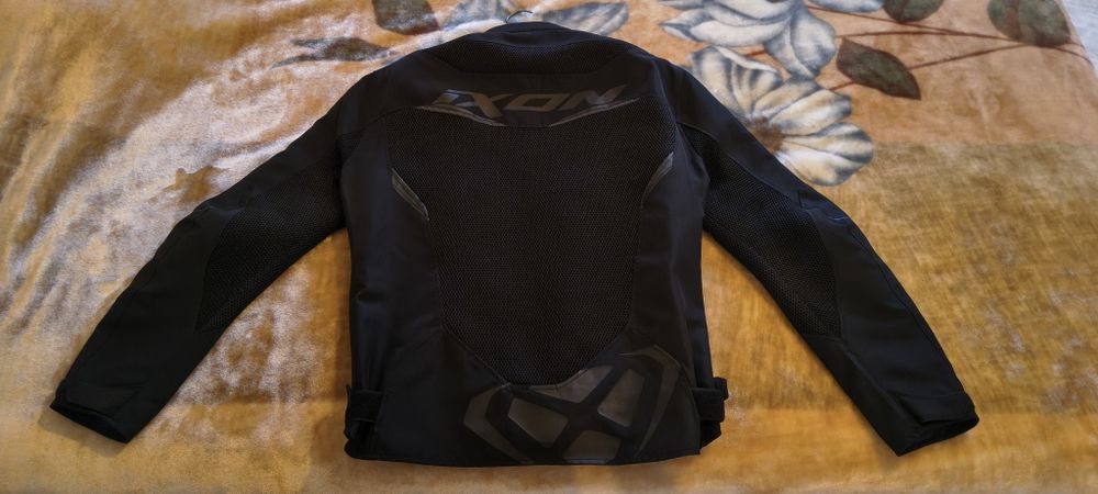 Casaco motard marca Ixon