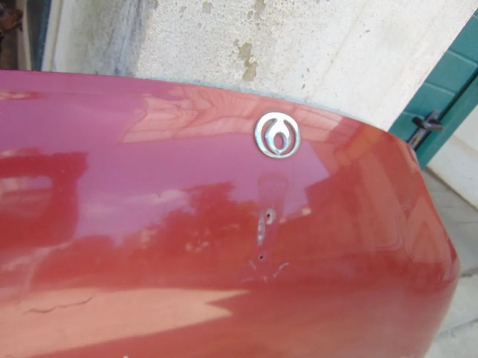 Mazda MX3 capot