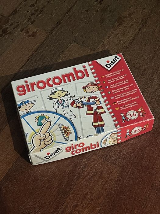 Jogo de memória com roleta