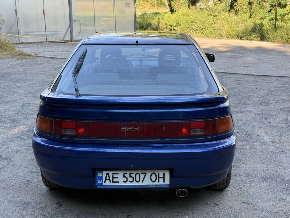 Mazda 323F 1.6 газ/бенз. 1993 года. Офомление.