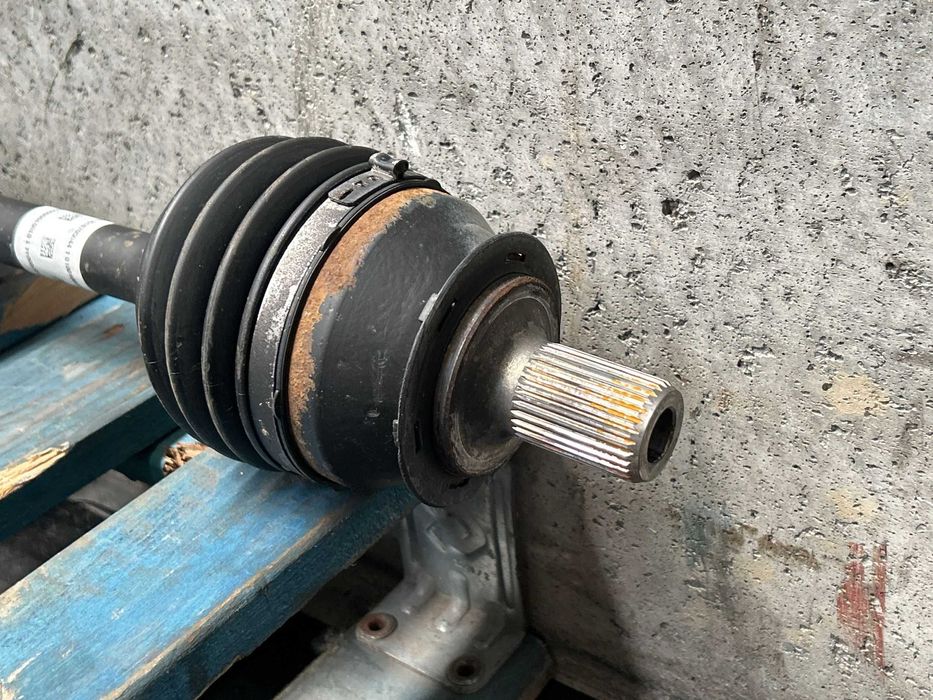 Transmissão frontal direita Mercedes Classe A 200D (2015)