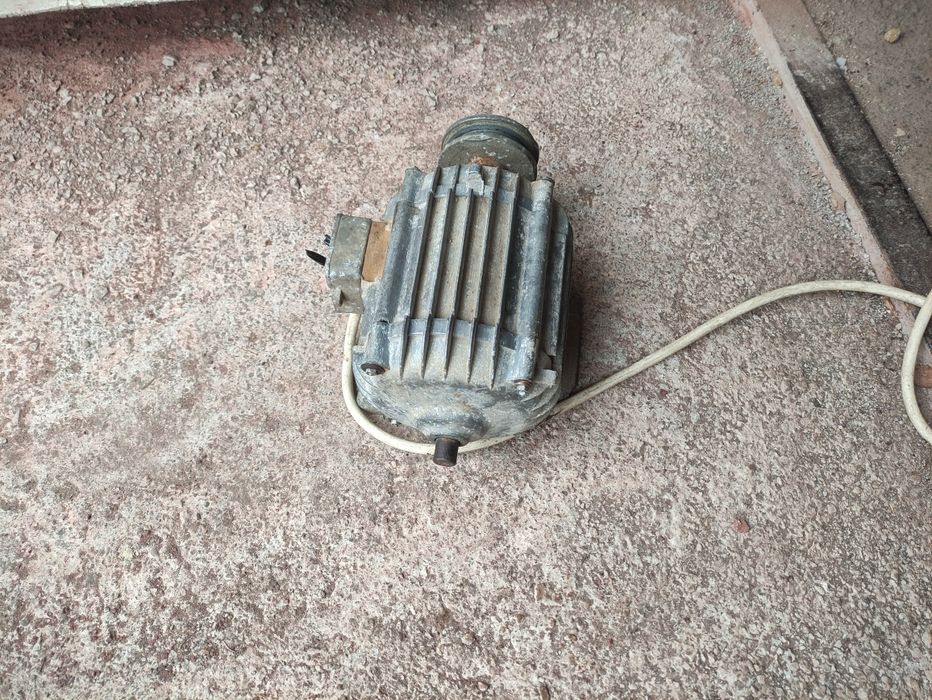 Електромотор 3 тис обертів, електродвигун