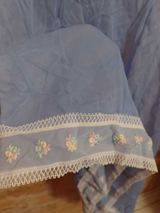 (36/38) (S/M) Bogato zdobiona, niebieska halka z Londynu