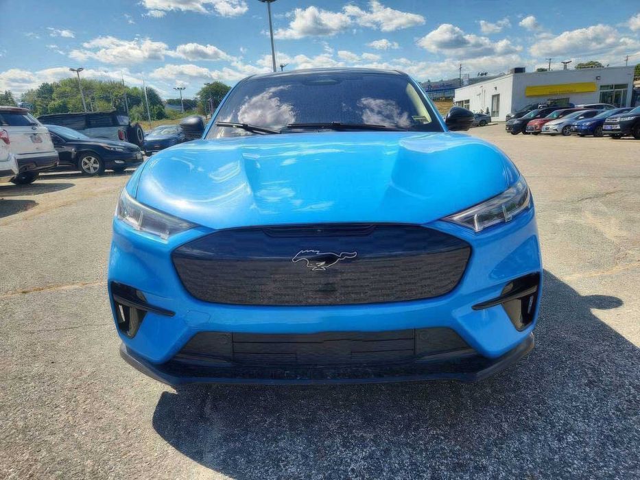 Ford Mustang Mach-E Premium      2023