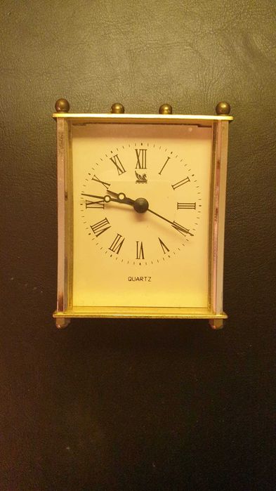 Relógio Decorativo Quartzo Numeração Romana - Seleções Reader's Digest