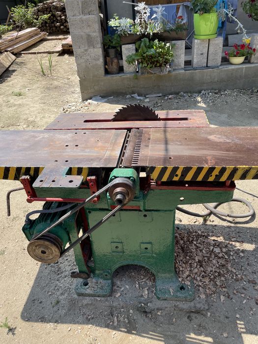 Станок циркулярна фруганок