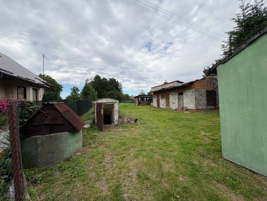 Na sprzedaż działka 15 arów z domem – Kraśnik, ul. Kalinowa 55