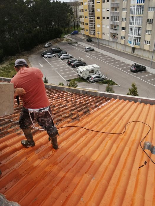Pinturas interiores e exteriores lavagem de telhados