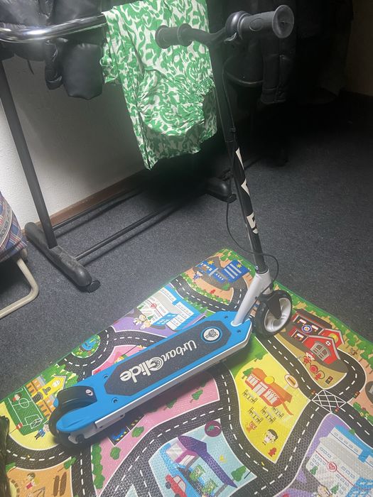 Trotinete eletrica criança