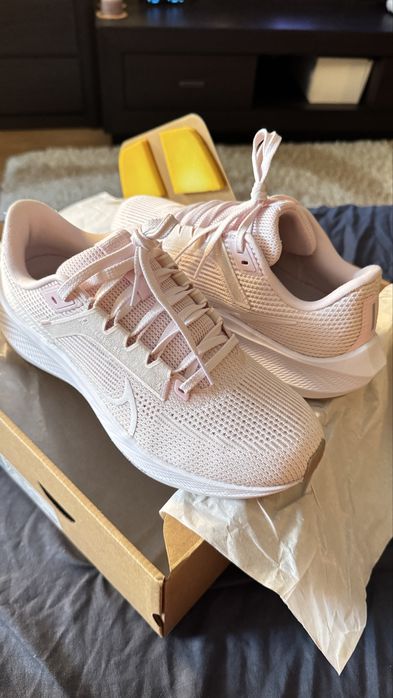 Продам кросівки жіночі nike air zoom pegasus 40 womens pink dv3854-600