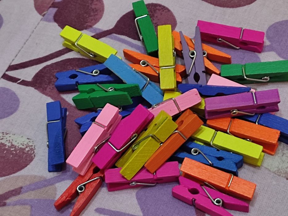 Прищепки, кнопки, липучки
