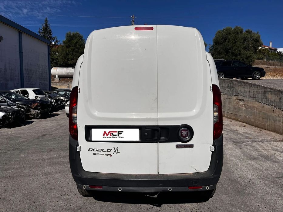 Fiat Doblo XL multijet de 2017 para peças