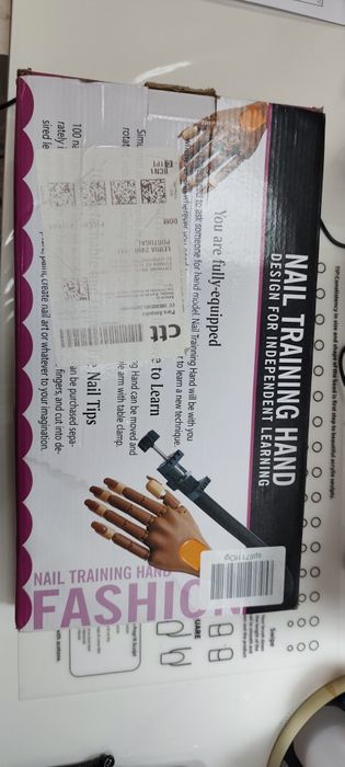 Mão de treino para unhas de gel