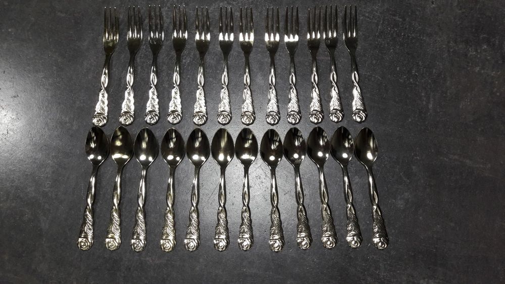 Sztućce do deseru 24 elementów