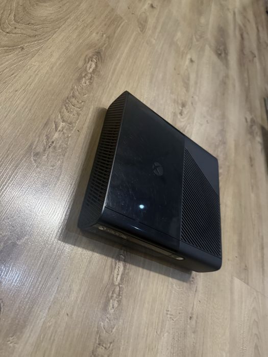 Microsoft Xbox 360 Slim E