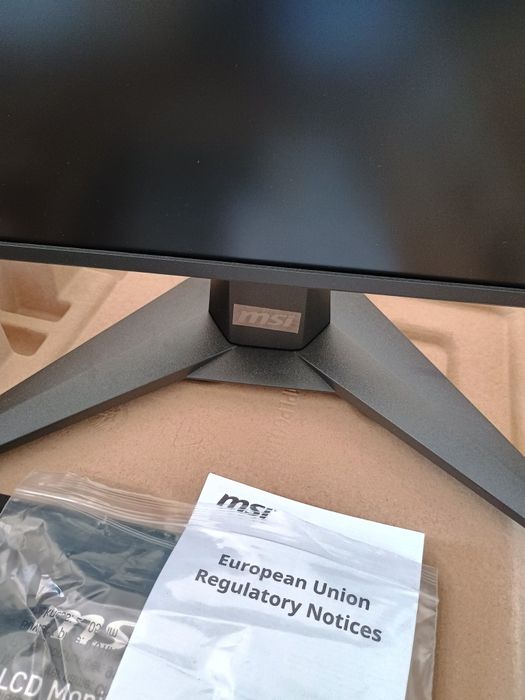 Monitor 24  MSI G242L E14