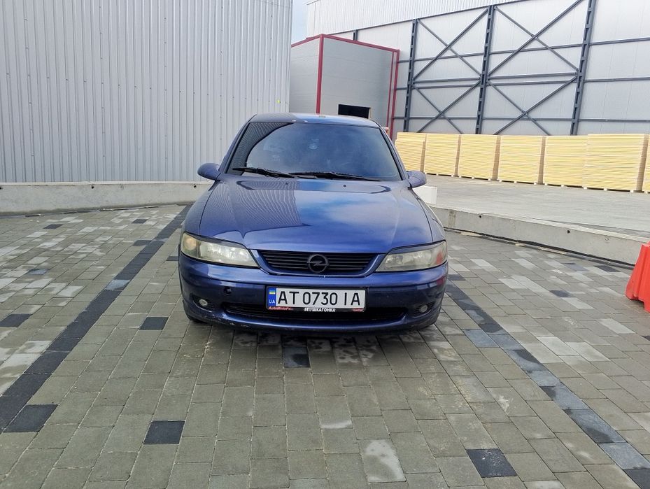 Продам  Опель вектра б