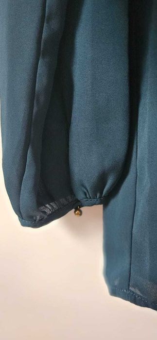 Forever 21 zwiewna bluzka z dekoltem w serek, rozmiar S