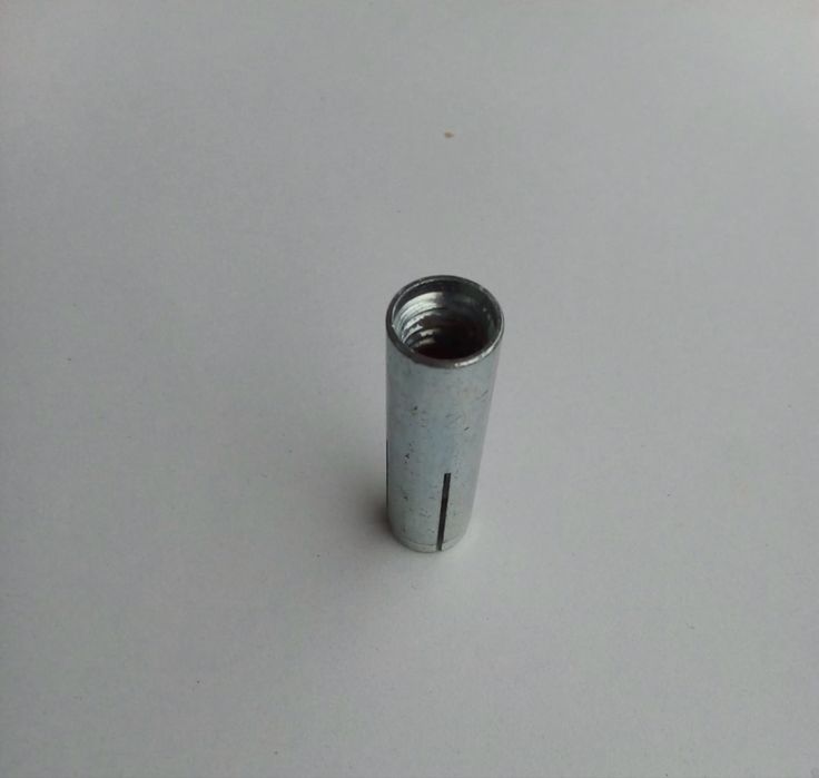 Buchas Hilti HKD-E M12x50 – Novas – Stock Grande – Preço Profissional