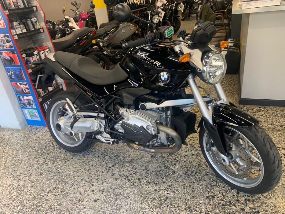 BMW R 1200 R em optimo estado. Nacional Histórico revisões na Marca. 28000 Kms