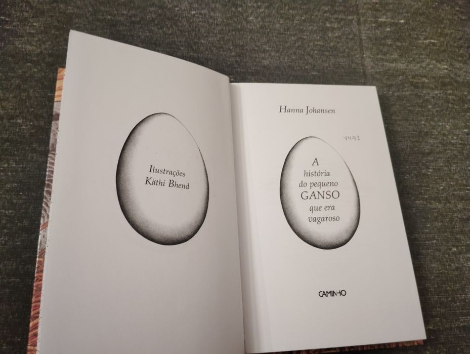 Livro A História do Pequeno Ganso Que Era Vagaroso Novo