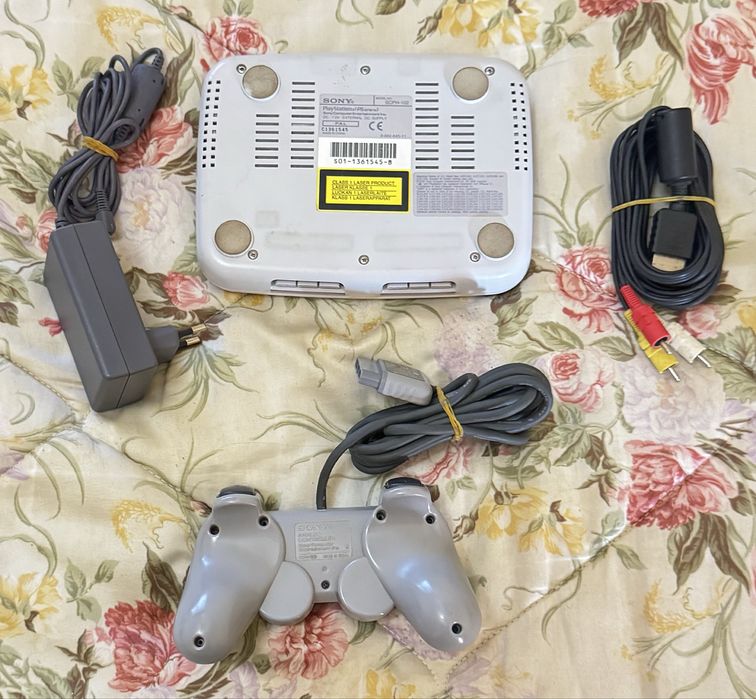 Playstation 1 slim como nova