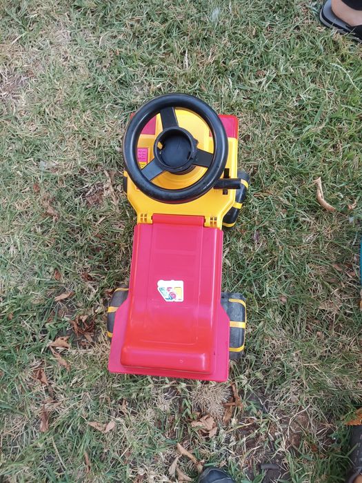 Carrinho de brincar com mala