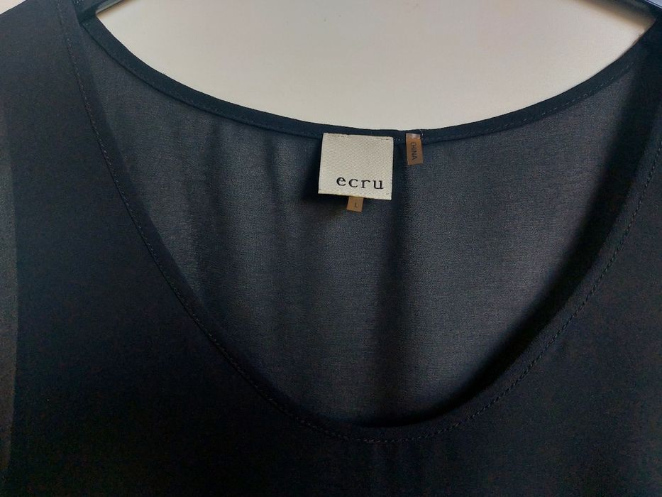 Mgiełka - zwiewna, czarna koszulka, rozm.L