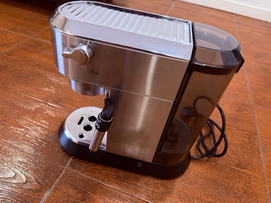 Maquina de cafe delonghi