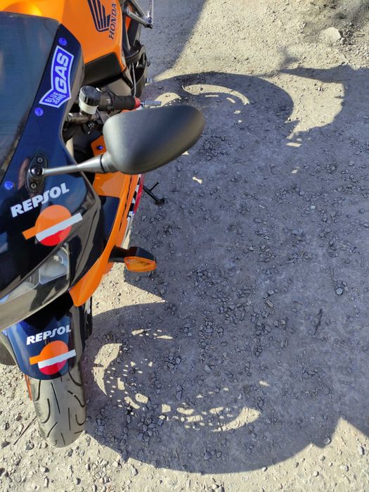Honda CBR 1000RR  2005