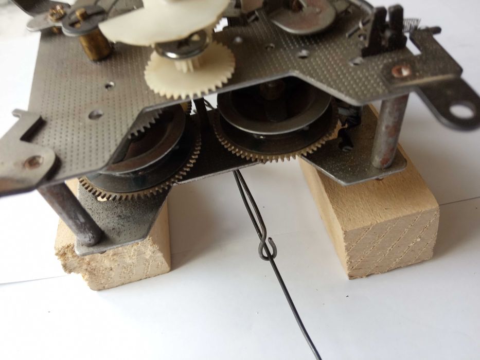 часовой механизм з настінного "Маяка" в гарному стані