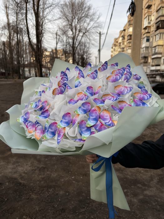 Букет із метеликів, букет из бабочек