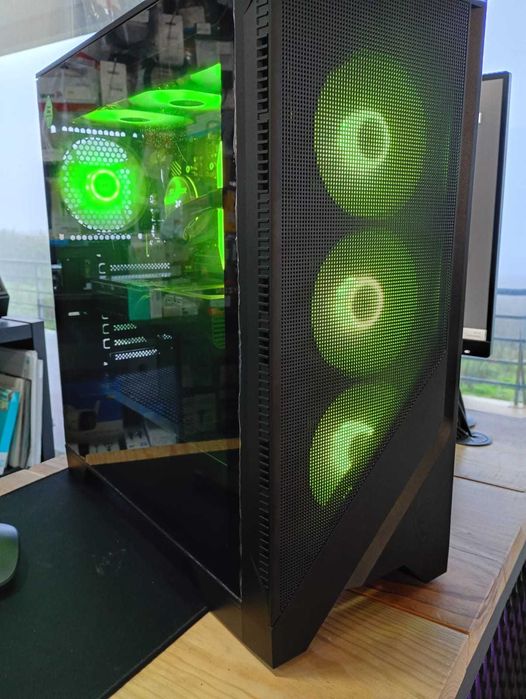 COMPUTADOR GAMING - AMD Ryzen 7 7800X3D / Nvidia RTX 5070 12GB