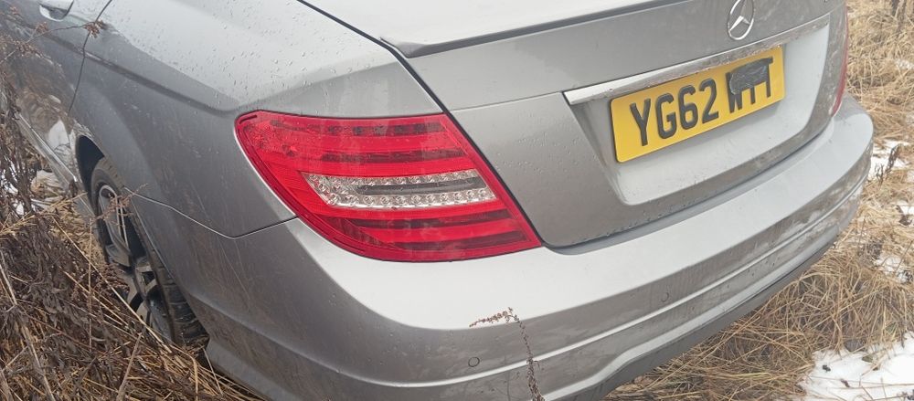 Klapa bagażnika mercedes c 204