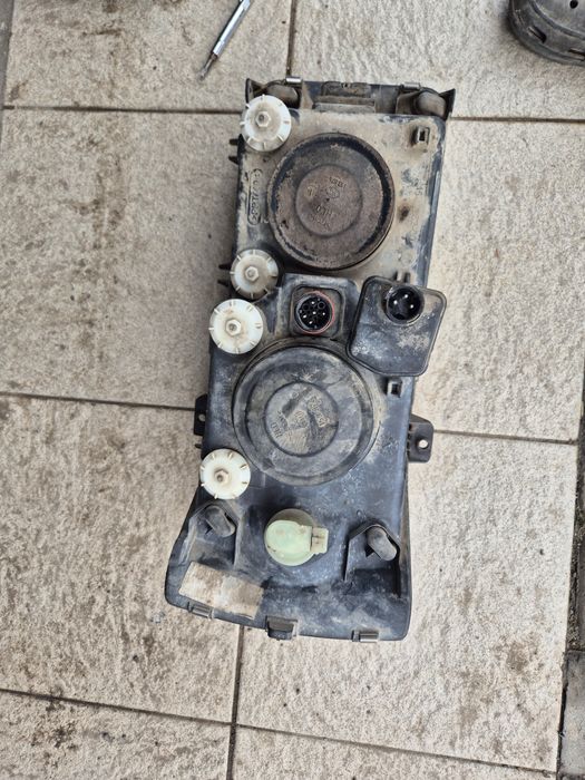 Продам фару б/у для DAF CF/XF 95. 105.  З регулятором рівня світла.