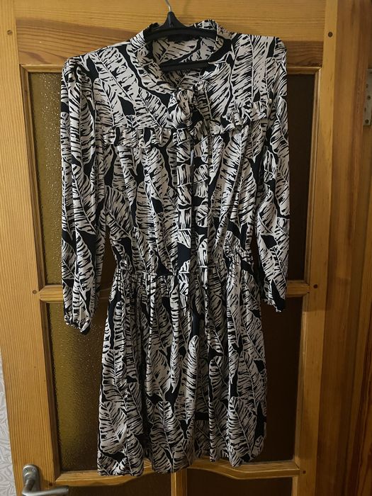 Продам сукню розміру M.