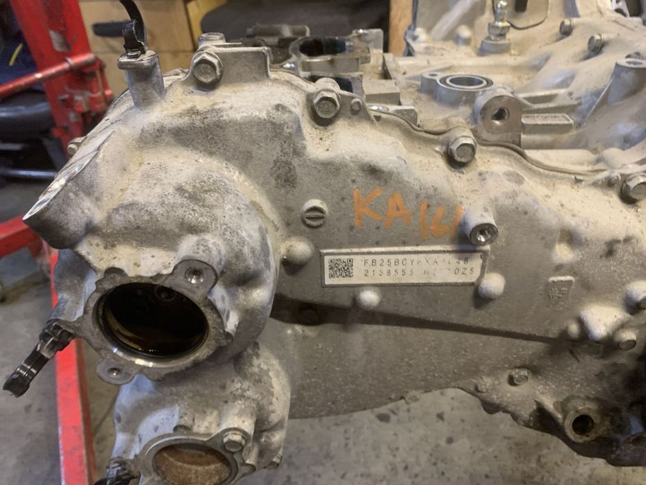 Двигатель мотор 2.5 10103AC650 для Subaru Forester 4 SJ 2012-2018