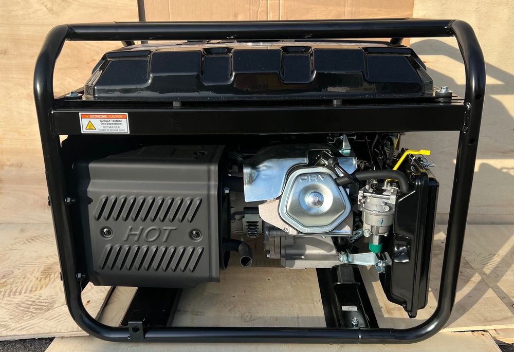 Генератор трифазний бензиновый PEZAL PGG8000x3 (6,5 кВт)