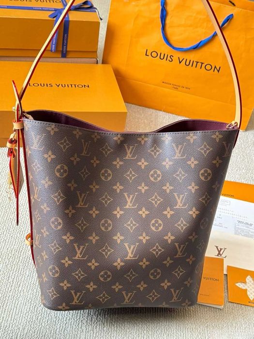 Grande bolsa de couro LV all inbb