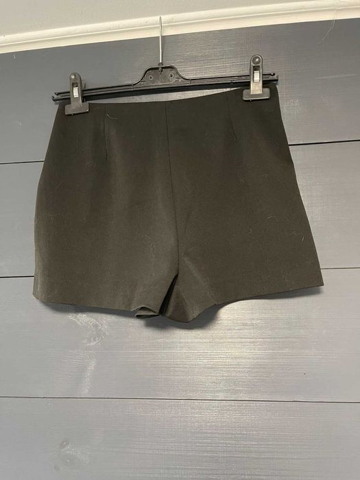 Шорти з високою посадкою Zara