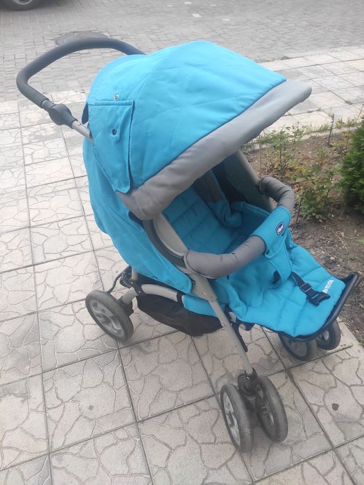 Продам коляску Chicco