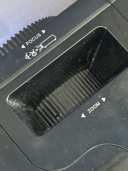Projektor InFocus In2136