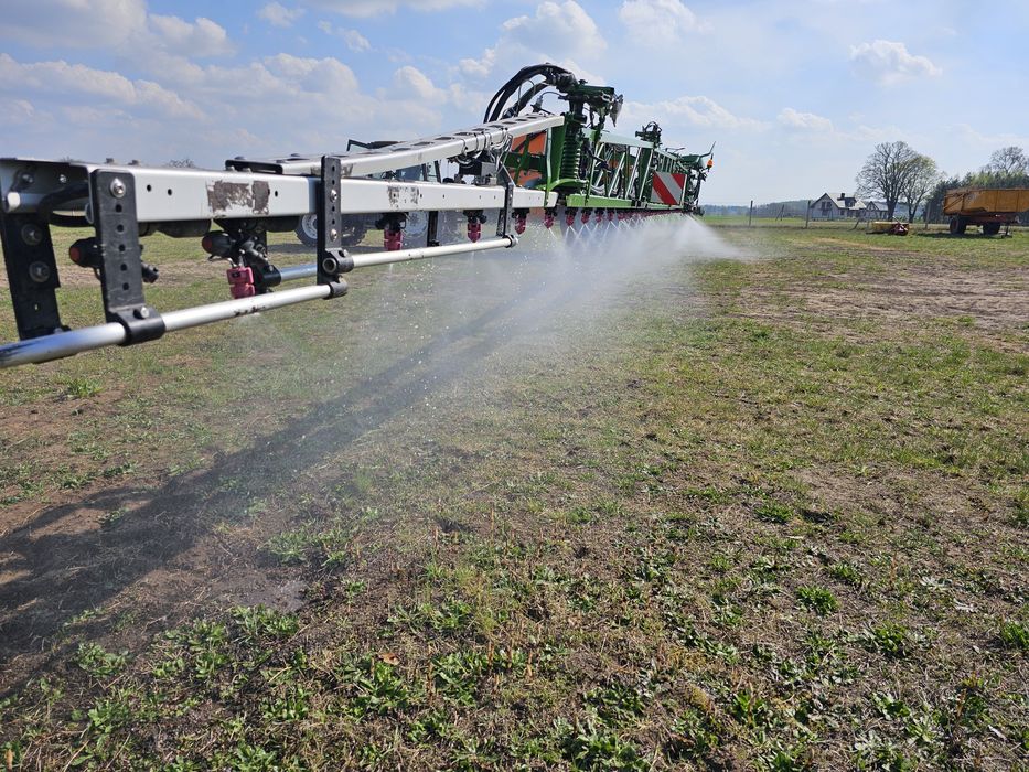 Opryskiwacz ciągany Amazone ux 5200 36m Rok 2014