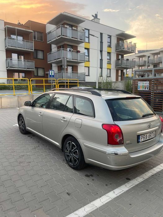 Toyota Avensis T25