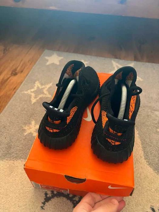 Buty Adidas Yeezy Boost 350 Kanye West Red Stripe r.40