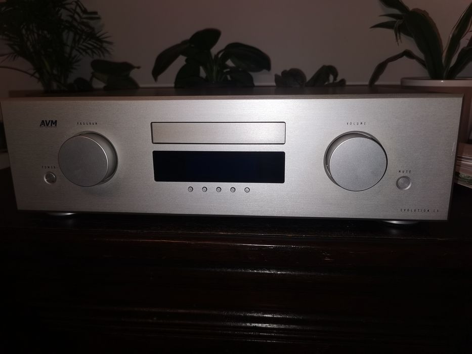 AVM Evolution C5 hi-end wzmacniacz  cd