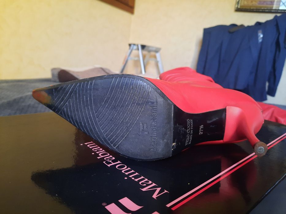 Красные  сапоги чулки