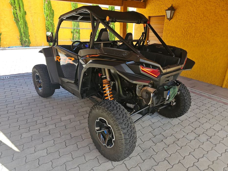 Polaris RZR XP 1000 Sport