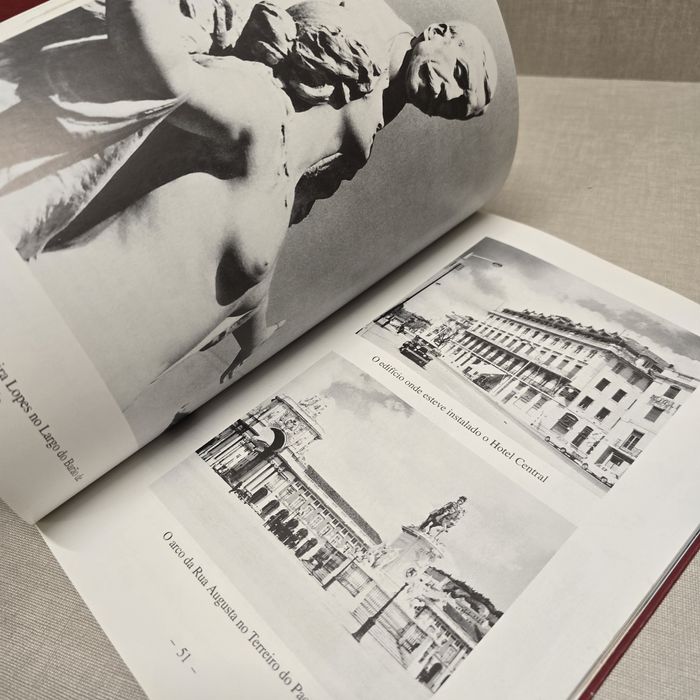 Livro  "Viagens no Portugal de Eça de Queiroz"